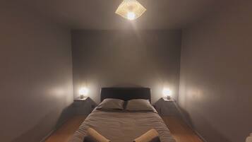 2 quartos, escrivaninha, ferros/tĂĄbuas de passar roupa, Wi-Fi