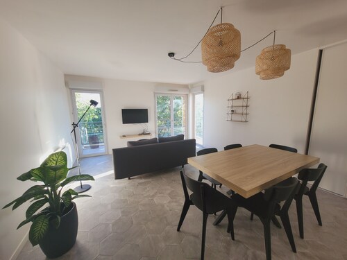 Bel appartement contemporain proche des commodités