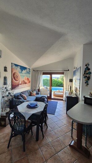 Smart TV - Villa Janas with private pool🏖️ (Budoni sardegna)