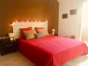 3 chambres, Wi-Fi gratuit, draps fournis