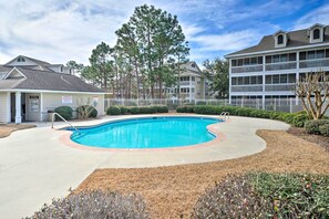 Pool - Marina & Beach Club Access: Condo in Southport (St James)