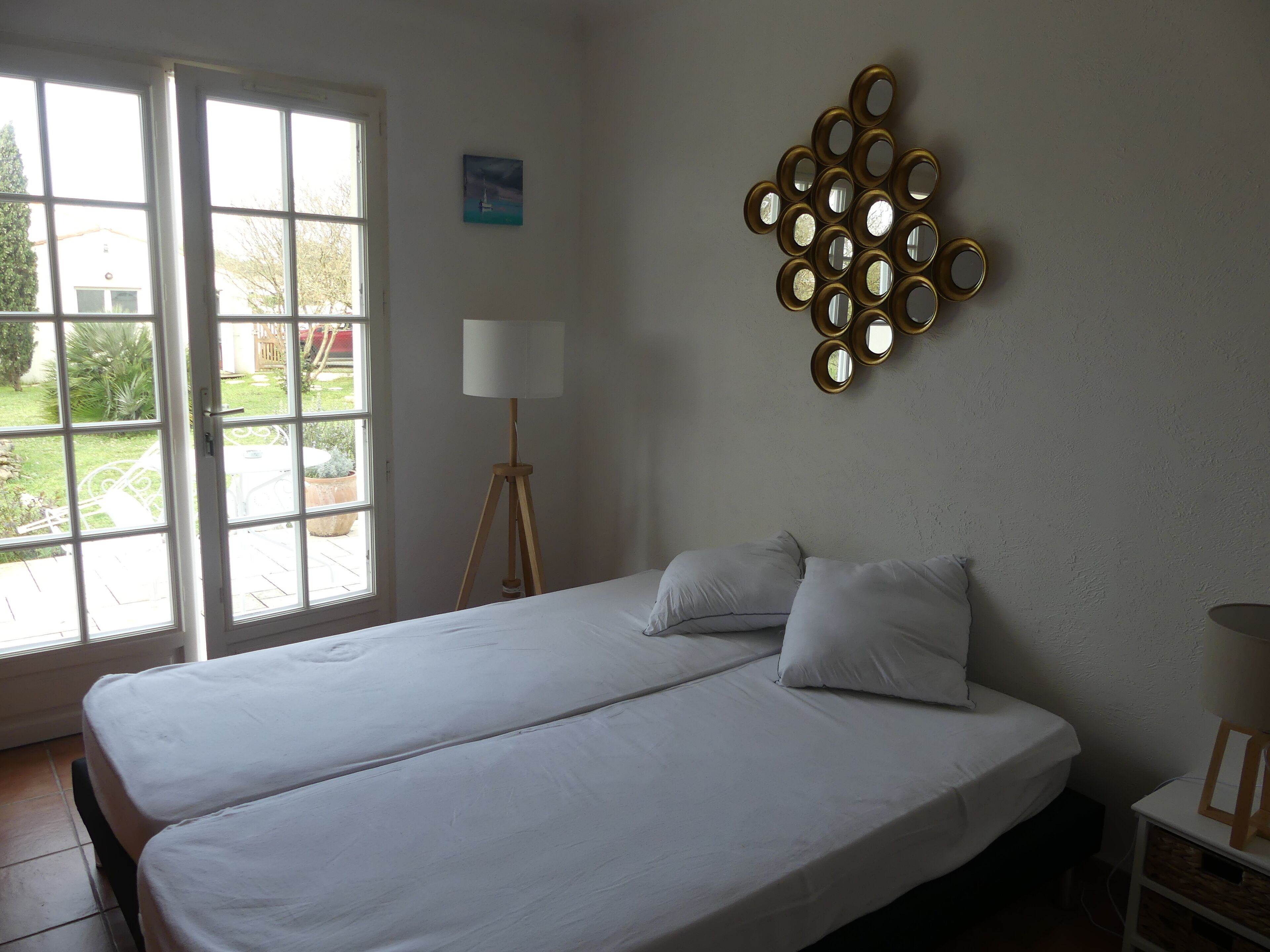 Bright house on large fenced garden not overlooked