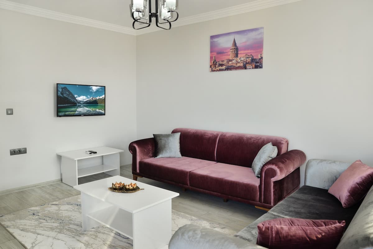 2 Schlafzimmer, Schreibtisch, Verdunkelungsvorhänge
