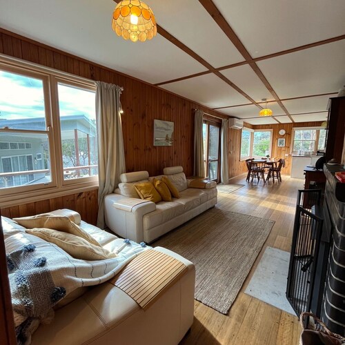 Nunyara  family beach house