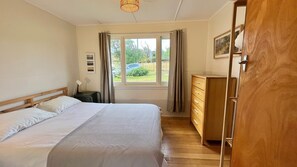 3 bedrooms, Internet