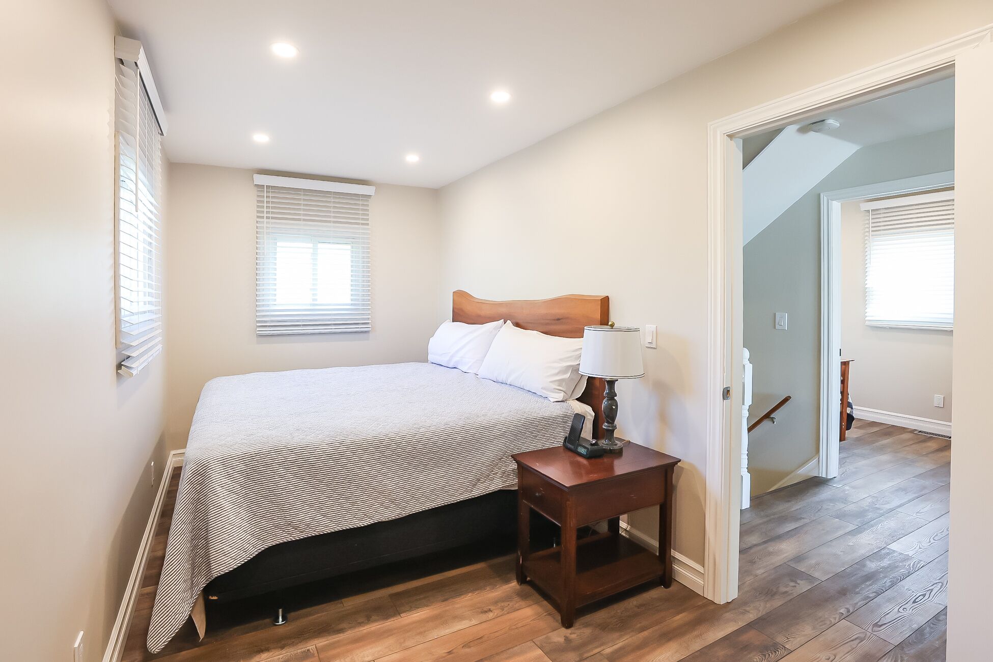 Lake Front Retreat with boat access and private beach