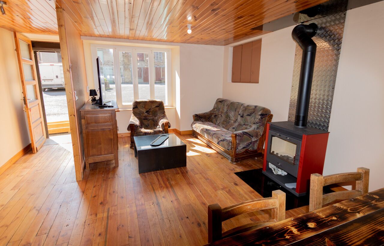 Village house for groups of 11 people