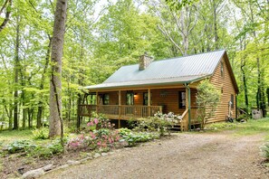 Exterior - "Bearly Rustic" - 2 bdrm/2 bath - Off the grid, beautiful scenic (Townsend)