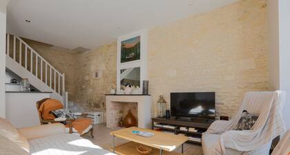 Duplex avec cour - 500 m du port