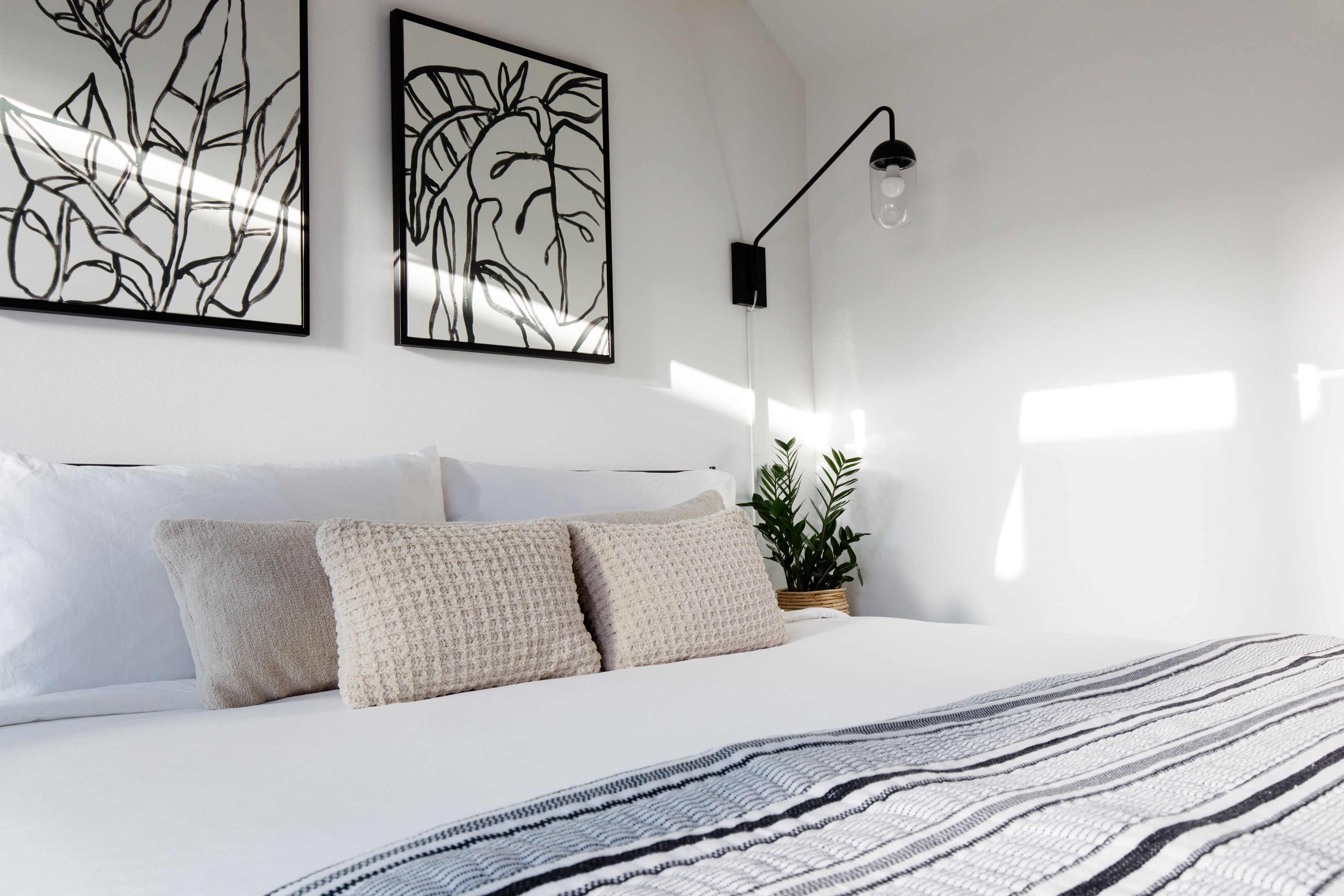 Book now! luxury 4 story + rooftop - incredible views, location & experience 