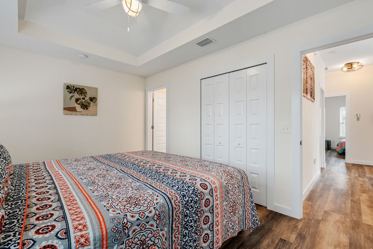 Photo 20 of Heart of Downtown! family and pet friendly.Hot tub