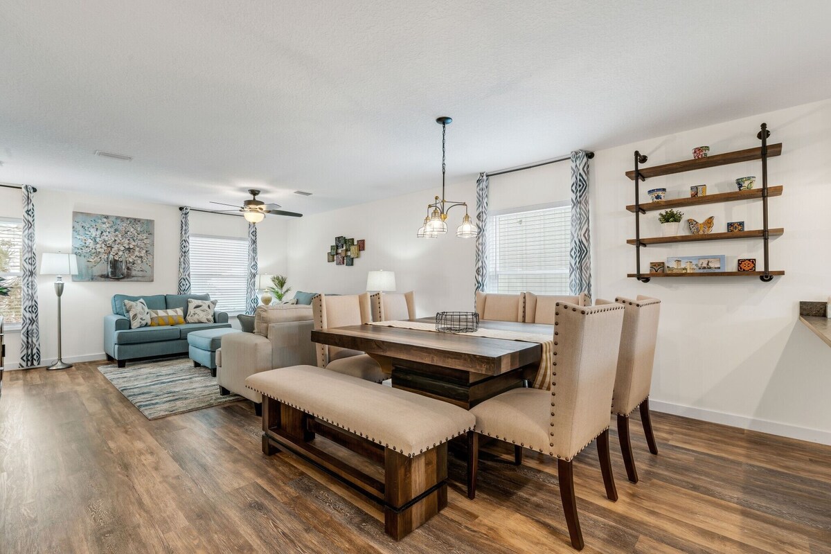 Photo 13 of Heart of Downtown! family and pet friendly.Hot tub