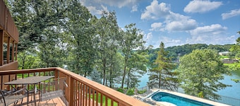 Double Down: Spacious Lakefront Retreat with Stunning Views & Hot Tub