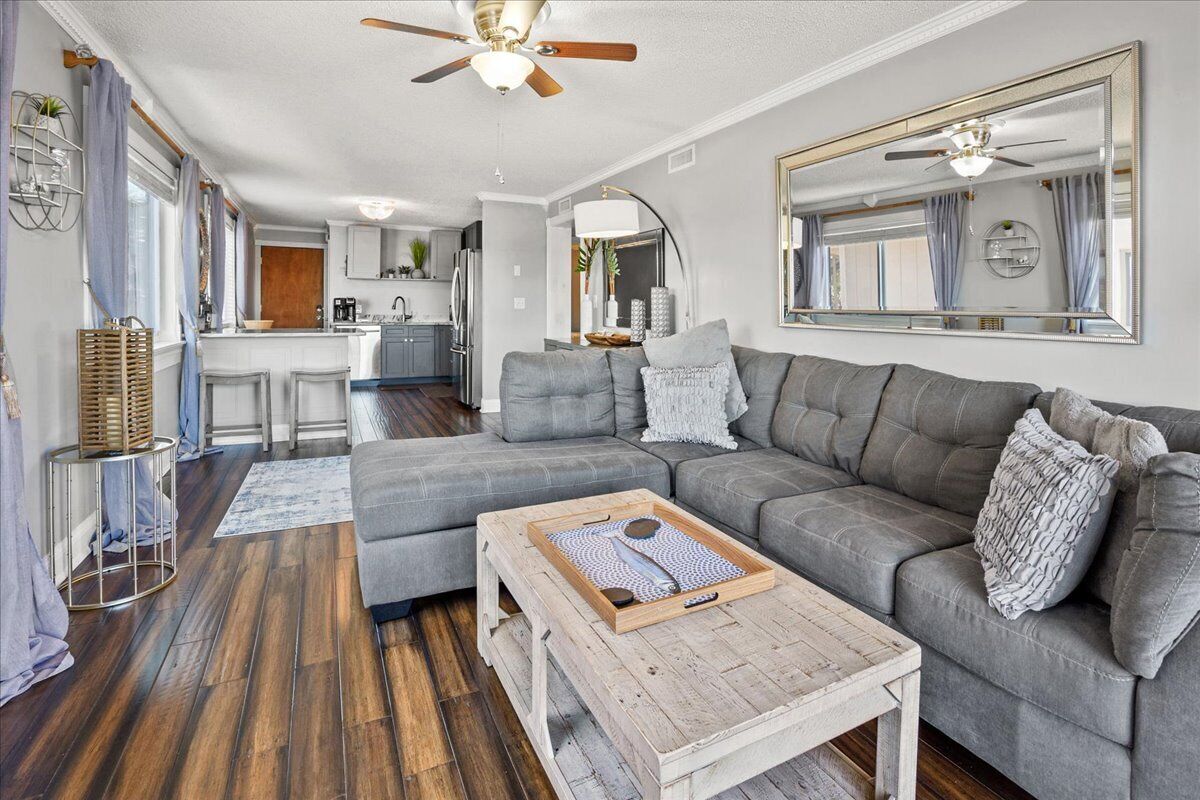 Newly Updated Family Friendly Waterfront Condo With Great Views And Beach Access