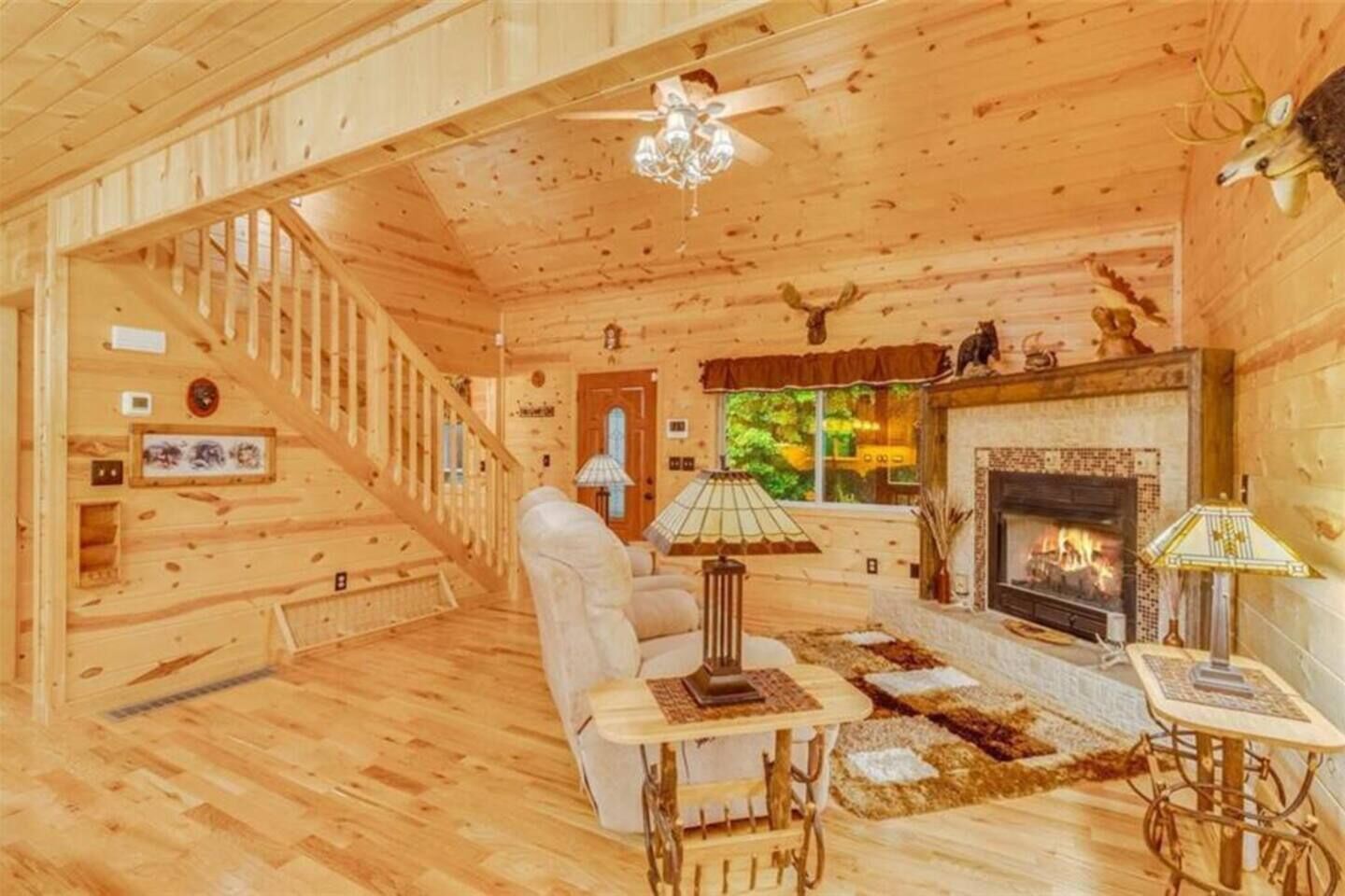 3/3 Cabin Trout Creek, Hot Tub+Game Room