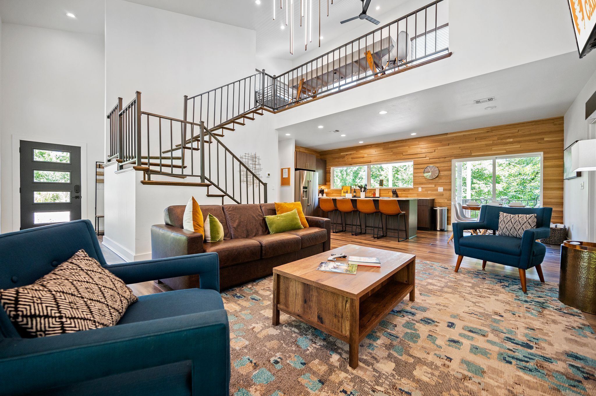 Aspen Aspirations- 1 Bedroom including bunk/game loft! Creek on property!