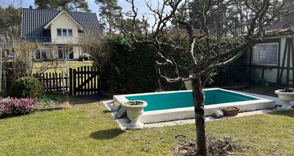 Zeuthen,Top Lage,hochwertige/ruhige/helle möblierte DG-Wohnung m Garten ,Seenähe