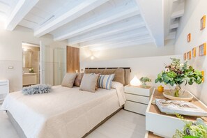 2 Schlafzimmer, Bügeleisen/Bügelbrett