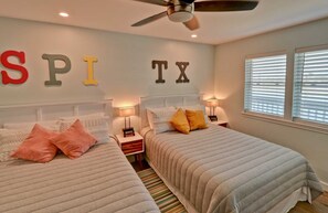 3 bedrooms, free WiFi - Gulfpoint 3209 3 Bedroom Condo by RedAwning (South Padre Island)