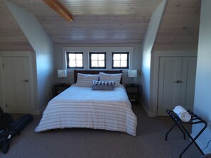 2 slaapkamers, een strijkplank/strijkijzer, gratis wifi, beddengoed