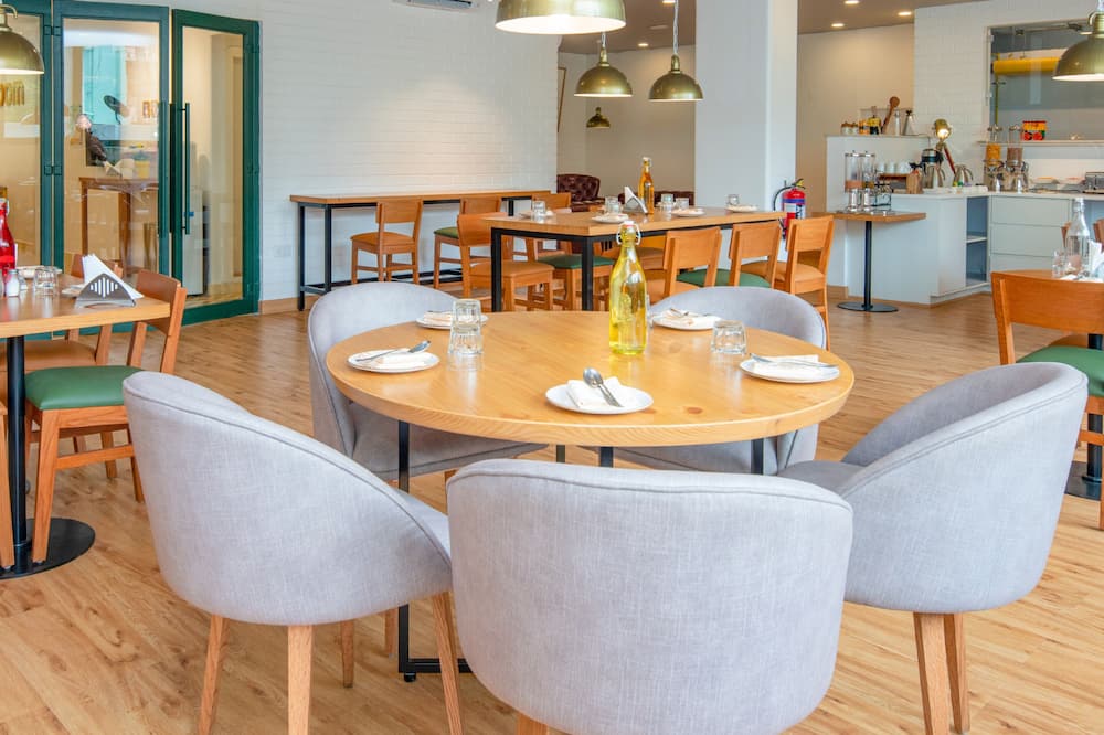 Bloom Hotel - Brookefield