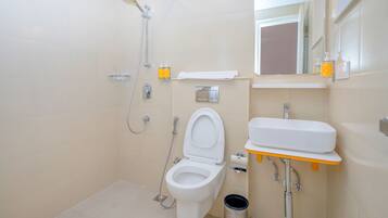 Standard Double Room | Bathroom | Shower, free toiletries, hair dryer (on request), slippers