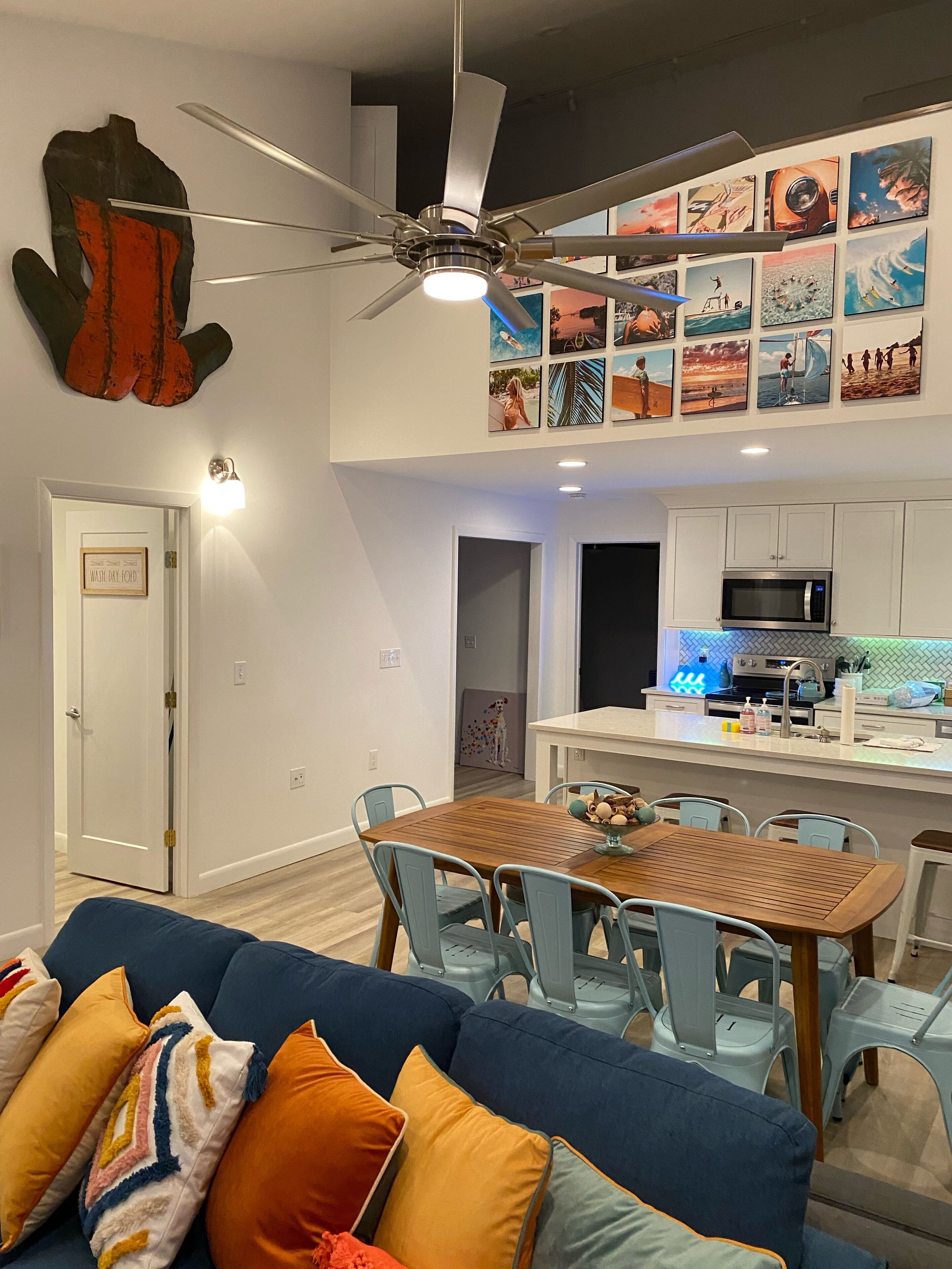 “The Cool House” Waterfront Oasis, 3 Bedrm 2 bath