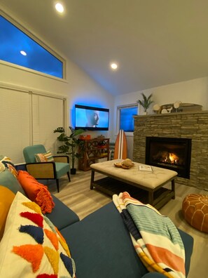 Smart TV, fireplace, table football, ping pong