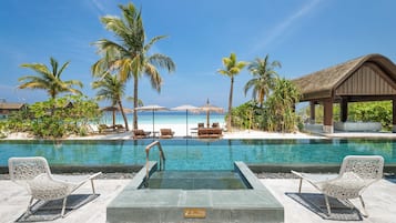 Two Bedroom Wellbeing Beach Pool Villa | Seprai premium, minibar, brankas, dan meja kerja