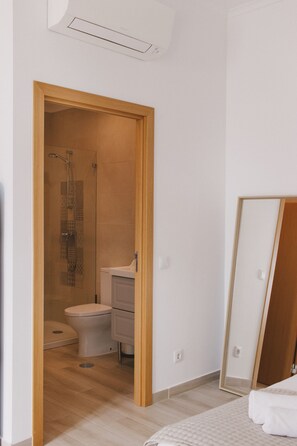 Junior Apartment, 2 Bedrooms | Bathroom - Loft for 4 (Vila do Bispo)
