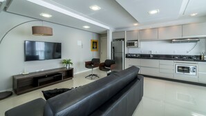 Living area - 826 - Aluguel Apartamento 2 Suítes (Bombinhas)