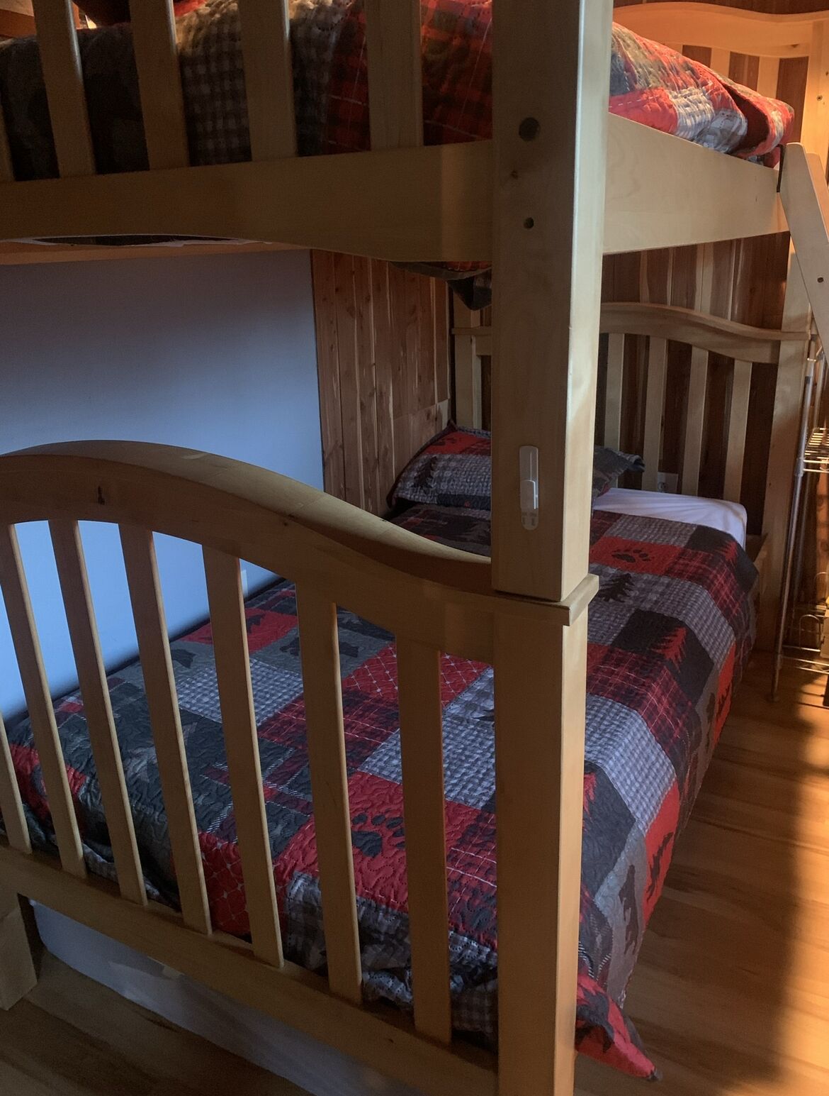 Perfect extended family waterfront getaway! Ultimate relaxation