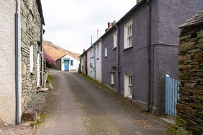 Exterior - Rhubarb Cottage - Two Bedroom House, Sleeps 4 (Chapel Stile)
