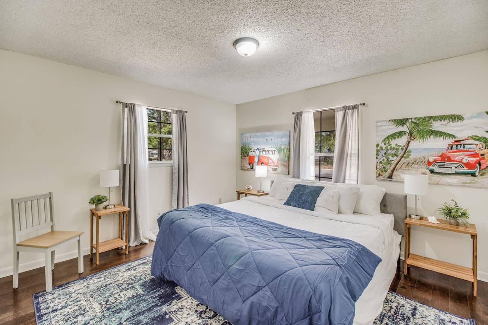 Mins to Beach & Downtown! - Seafoam Shanty Unit B