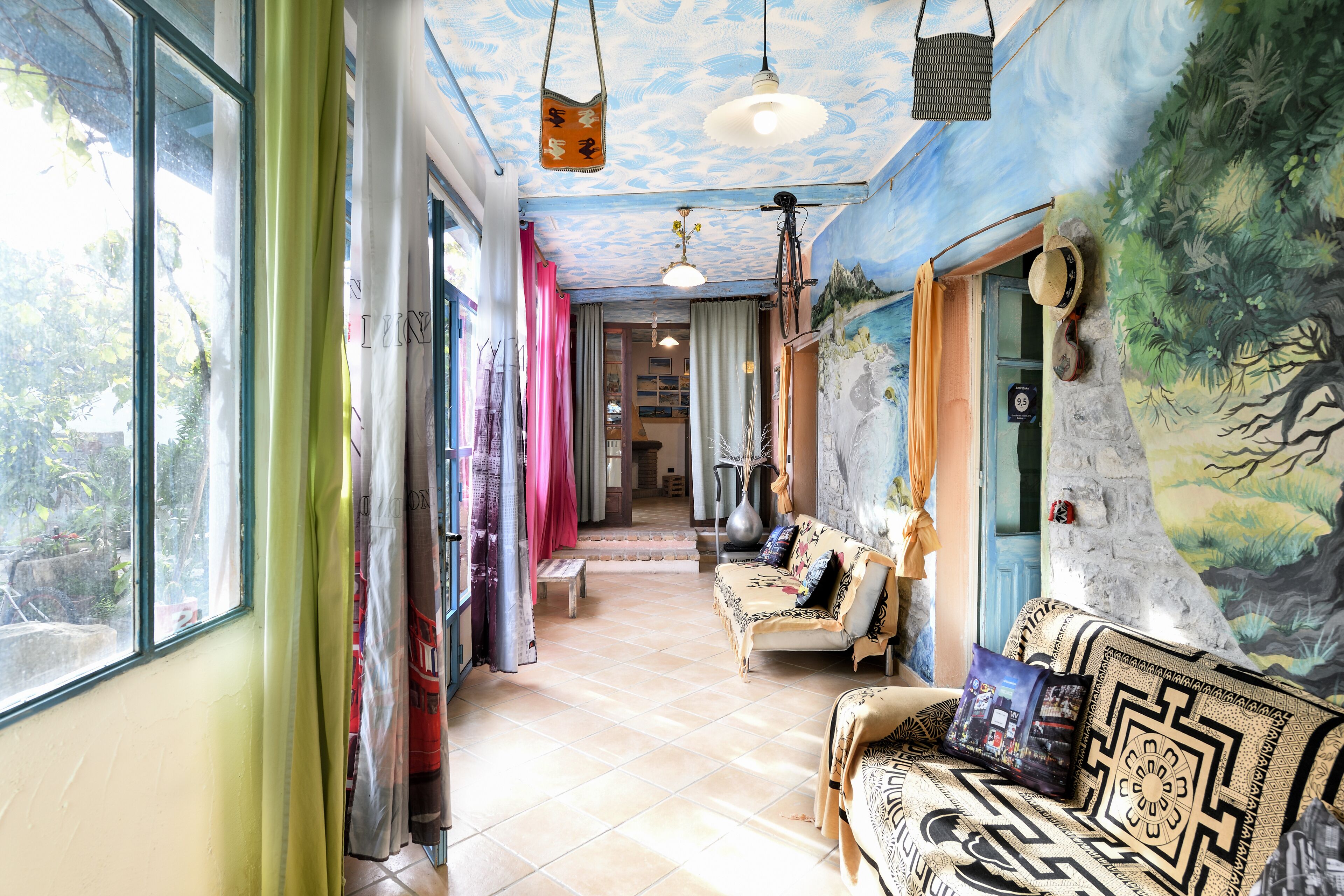 テレビ、DVD プレーヤー、書庫、ステレオ