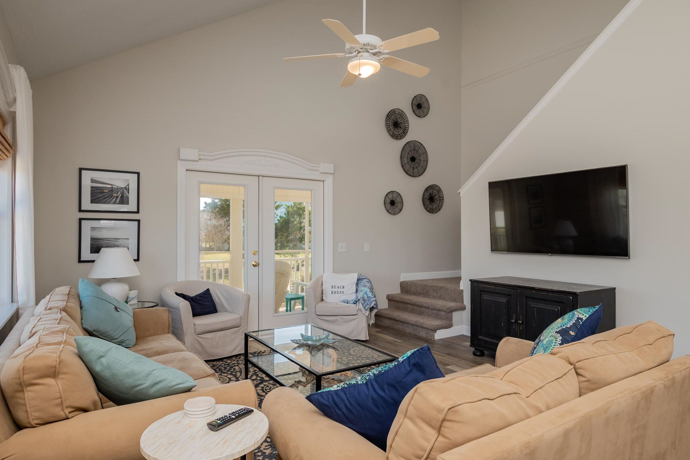 Paradise Palm: Unobstructed Views of Waterway and Just One Block to Beach