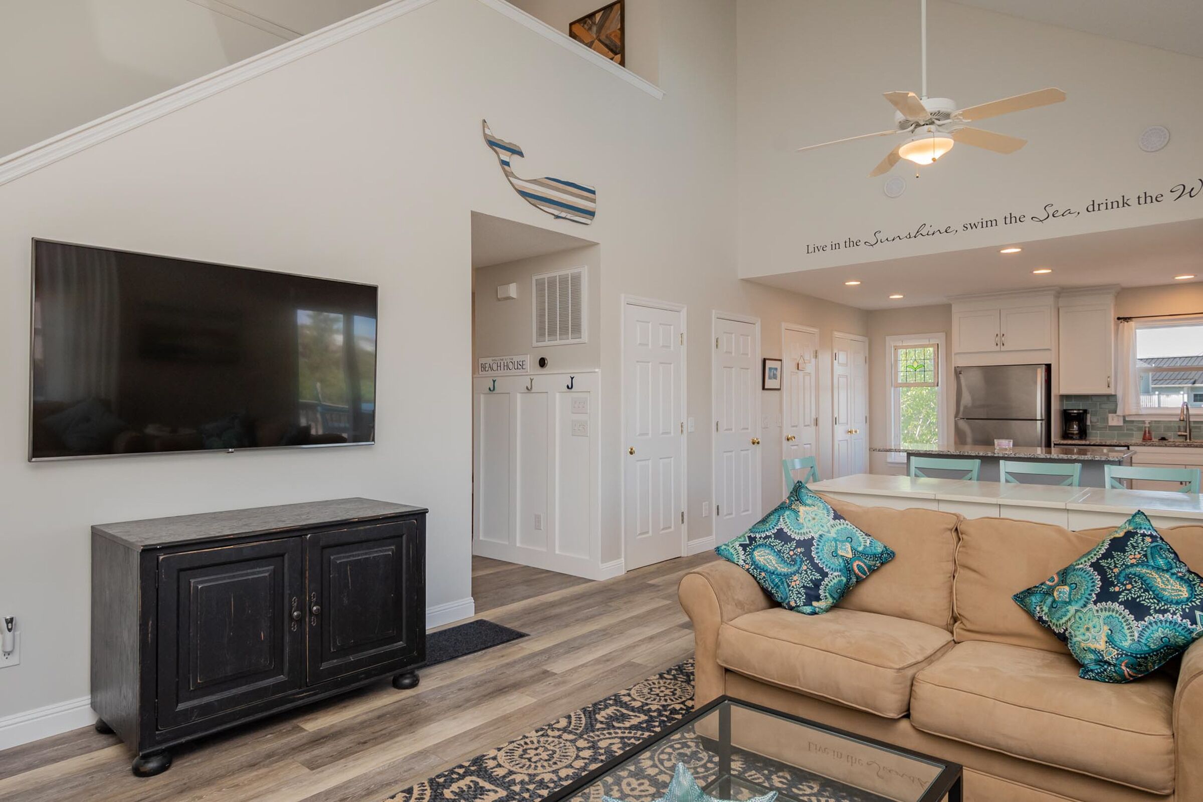 Paradise Palm: Unobstructed Views of Waterway and Just One Block to Beach