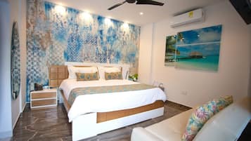 Habitación doble junior | Sábanas de algodón egipcio, ropa de cama de alta calidad y minibar