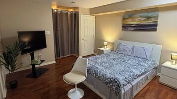 3 slaapkamers, een bureau, een strijkplank/strijkijzer, gratis wifi