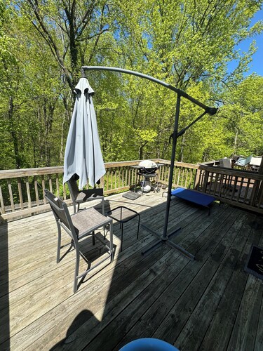 3 BD 1.5 Bathrooms, Large fenced yard, Indoor turf gym inside Secluded townhome