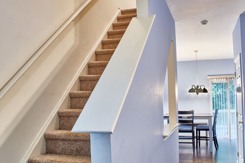 3 BD 1.5 Bathrooms, Large fenced yard, Indoor turf gym inside Secluded townhome