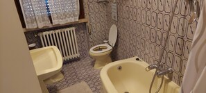 Shower, towels - Vella Villetta Miralago (Tremosine)