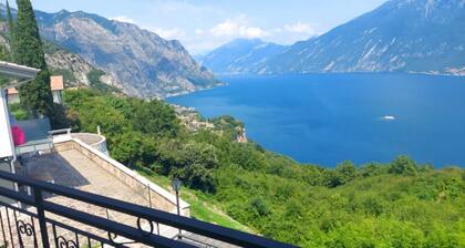 Vella Villetta Miralago