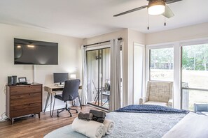 1 bedroom, desk, iron/ironing board, free WiFi