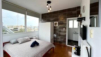 1 bedroom, free WiFi, bed sheets