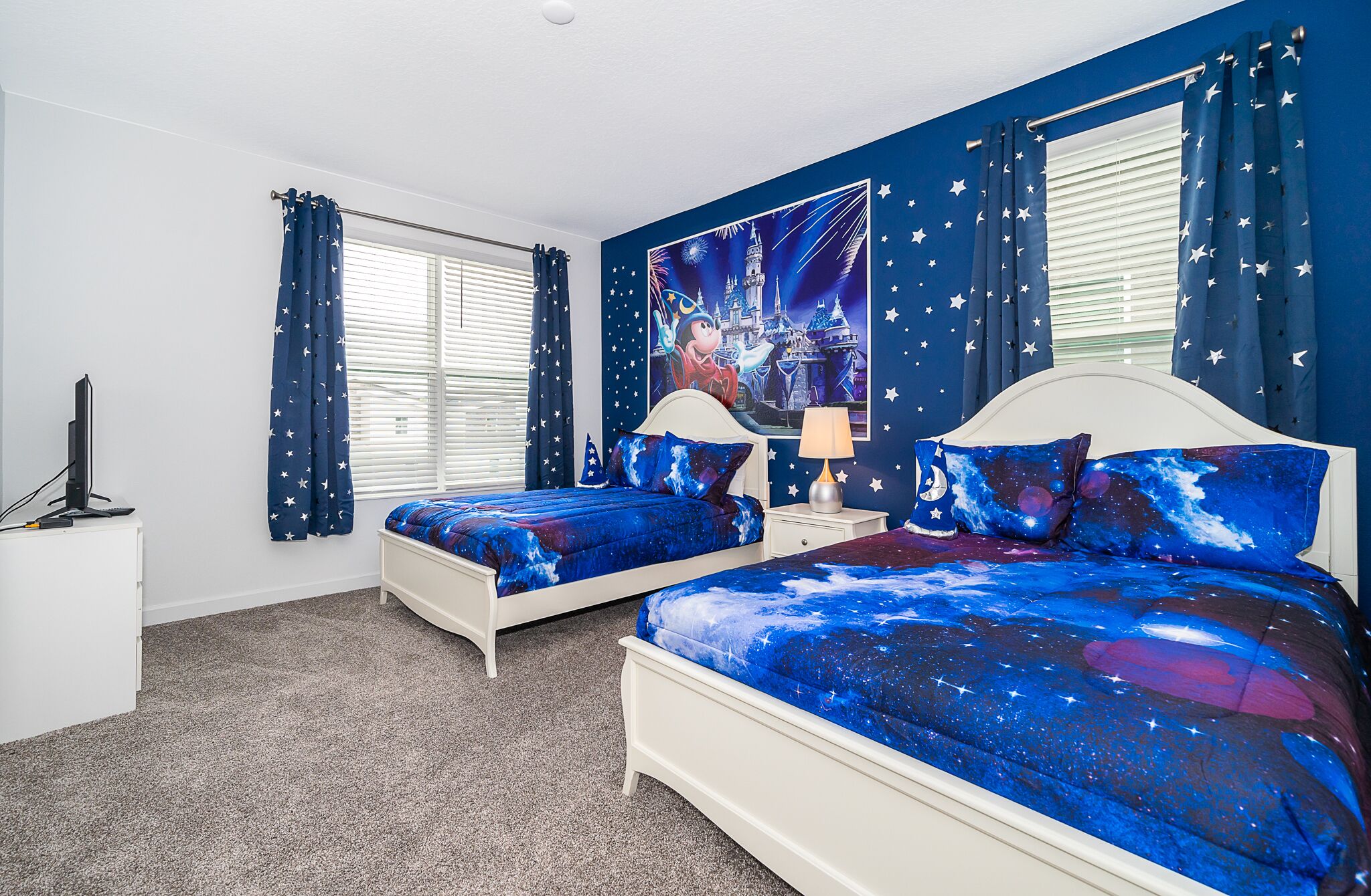 DS4156 Storey Lake Home 5 bed 5 bath Free Waterpark