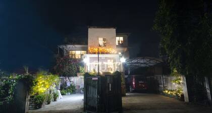 Quiet yet located in the heart of the city....!