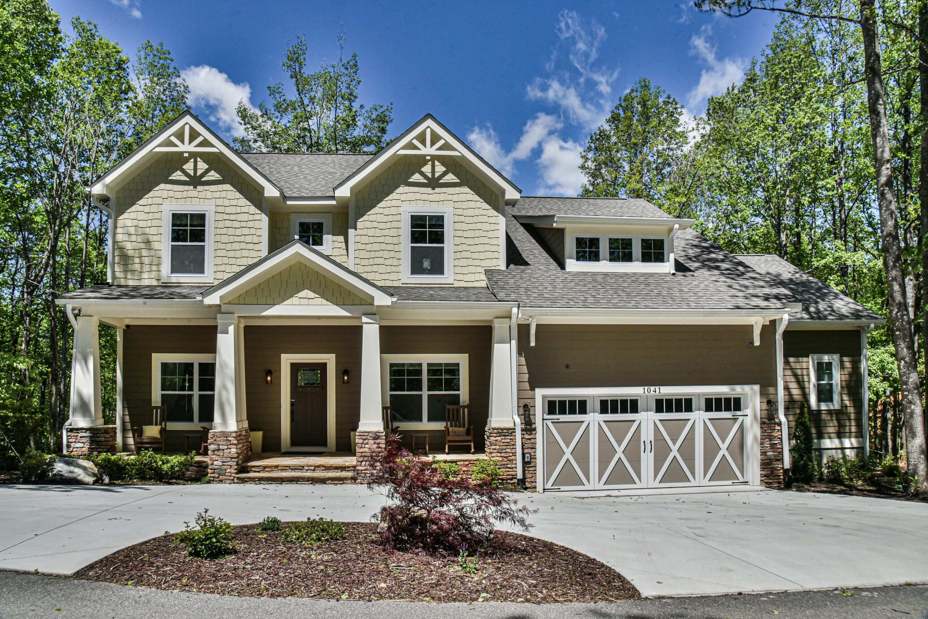 New Luxury 5/4.5,Gated,Mt Views,Hot Tub,Hiking