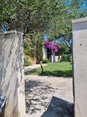 Enceinte de lâhĂ©bergement