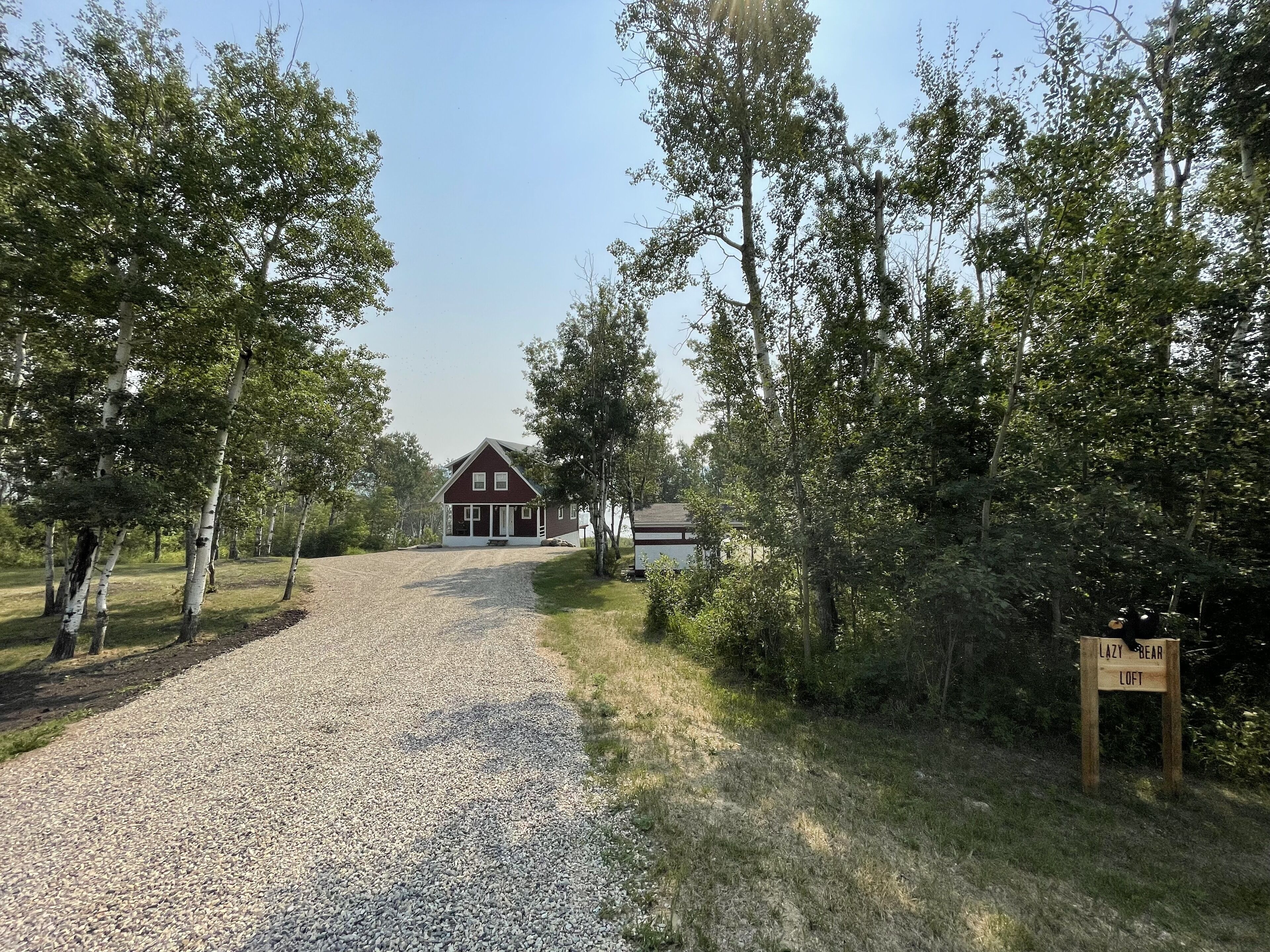 The Lazy Bear Loft - Lake Front Paradise